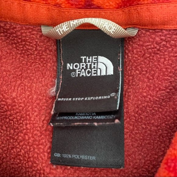 The North Face 1/4 zip - Picture 4 of 6